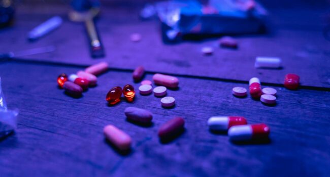 Qué son los nitazenos: la droga diez veces más potente que el fentanilo