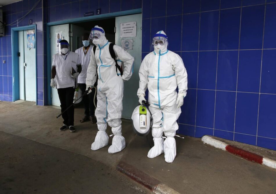 Sanidad considera muy bajo el riesgo de ébola en España y en viajeros a zonas afectadas