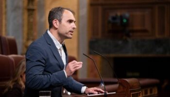 Toni Valero denuncia que PP y Vox están “a la orden de grandes rentistas de la vivienda” y les acusa de aplicar el “sadismo social” cuando “votaron en contra de la prórroga de los alquileres”