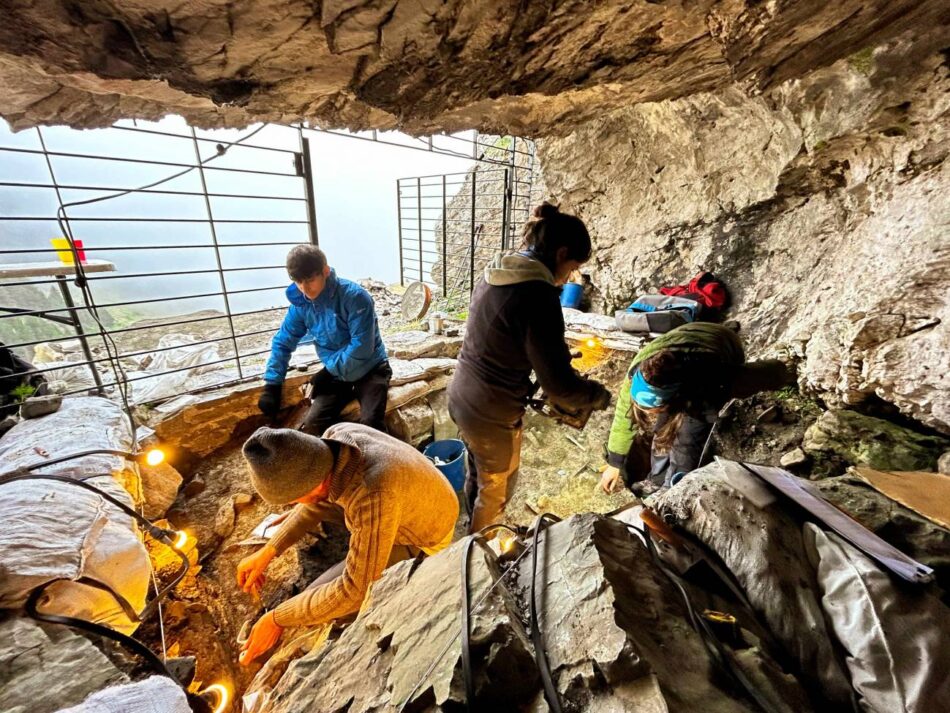 Una cueva a más de 2 000 metros en los Pirineos tuvo uso intensivo en la prehistoria
