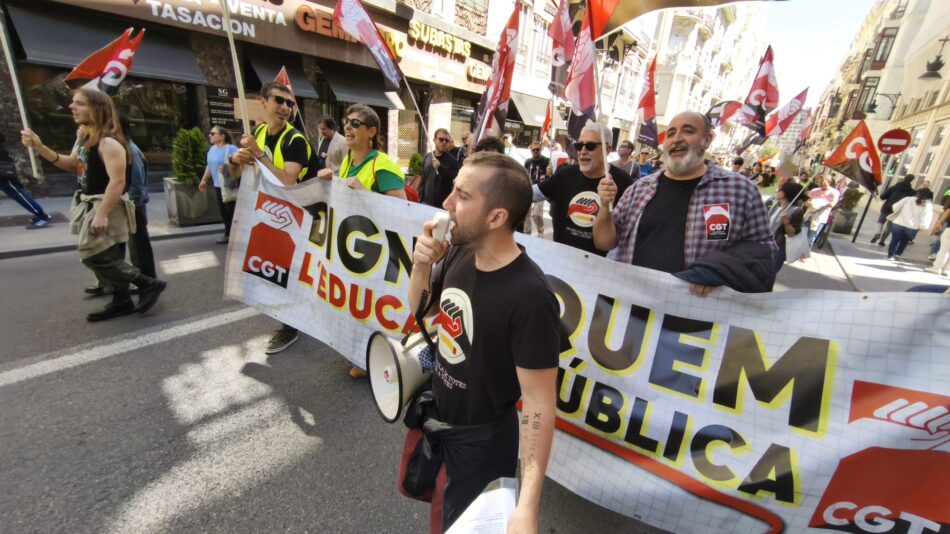 CGT Ensenyament anima a todo el profesorado a secundar la huelga indefinida por una educación pública y de calidad