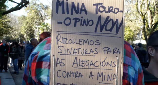 A administración empeza a comunicar a denegación de recoñecemento como parte intersada ao proxecto da mina de Touro