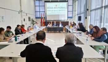 STERM Intersindical denuncia el aumento descontrolado de aspirantes por tribunal en las oposiciones docentes de 2026