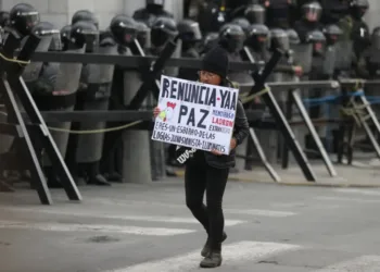 Evo Morales: en Bolivia está en marcha una rebelión contra el neoliberalismo y el Estado neocolonial