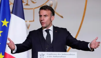 Francia niega intención de desplegar fuerzas navales en Ormuz