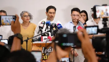 Carlos Caicedo renuncia a candidatura en Colombia y respalda a Iván Cepeda