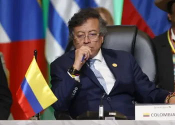 Petro denuncia ingreso de armas desde Ecuador para atacar a civiles en el suroeste colombiano