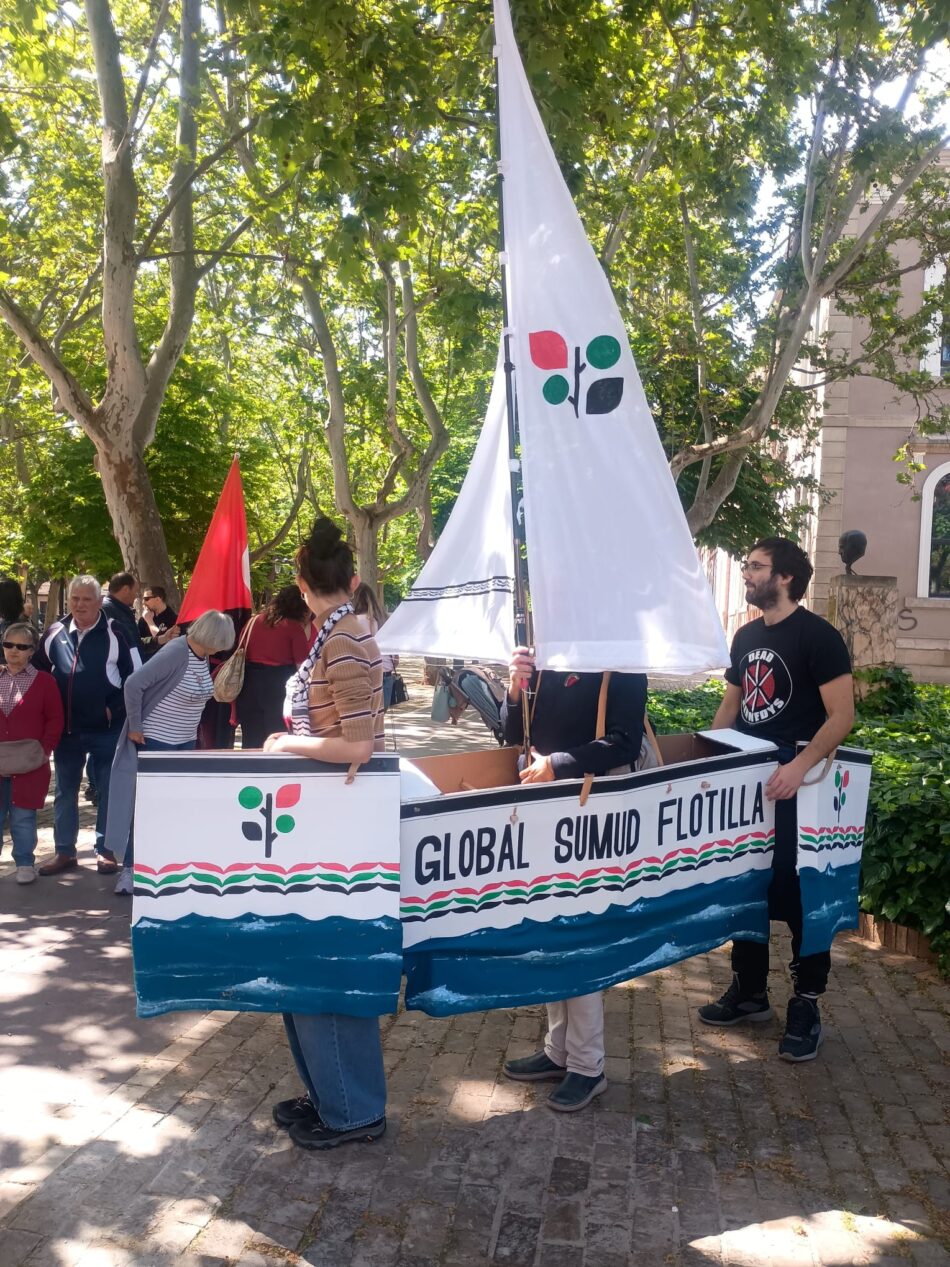 Homenaje en la Concha del Espolón (Logroño) a las personas secuestradas de la Global Sumud Flotilla