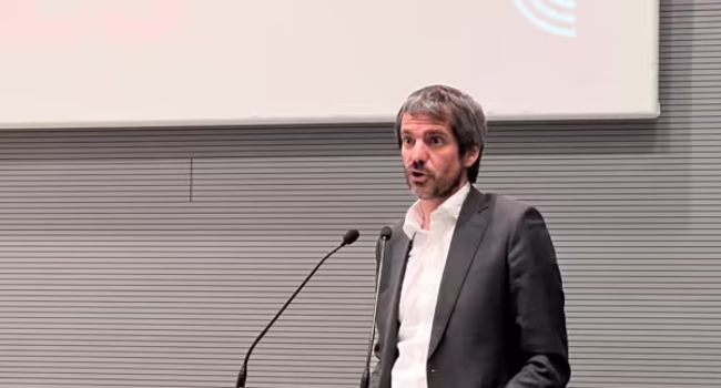 Urtasun anuncia que desde Sumar están «dispuestos a negociar» con Junts un nuevo decreto de prórroga de alquileres