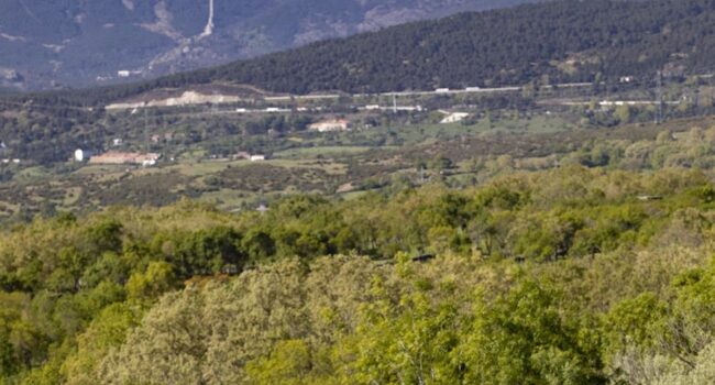 Ecologistas en Acción presenta recurso contra la licencia de construcción de una plaza para capeas en suelo protegido y a más de 1.200 metros de altitud