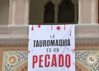 El mensaje de PETA: “Las corridas de toros son un pecado” toma la plaza de toros Las Ventas 