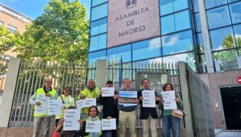 Montecarmelo registra una propuesta ciudadana en la Asamblea de Madrid para que legisle contra cantones industriales en entornos escolares