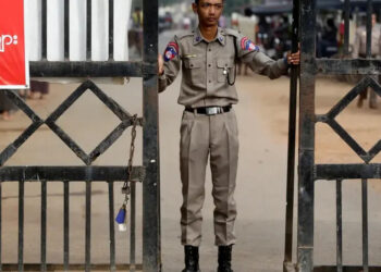 Myanmar concede amnistía a miles de reclusos