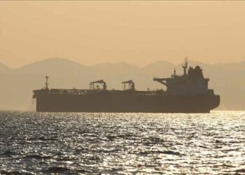 Irán anuncia nuevas restricciones al tránsito marítimo por estrecho de Ormuz