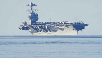 Portaaviones de EEUU regresa a Virginia