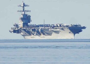 Portaaviones de EEUU regresa a Virginia