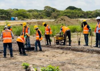 Hallan restos arqueológicos en obras del aeropuerto de Tolú, Colombia