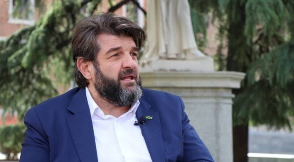 Podemos Alcalá de Henares denuncia el inmovilismo del Ayuntamiento ante los presuntos delitos de acoso sexual del portavoz de VOX Víctor Acosta