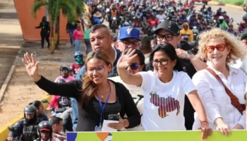 Presidenta (E) Delcy Rodríguez: Aquí no hay entrega ni capitulación, sino batalla por Venezuela
