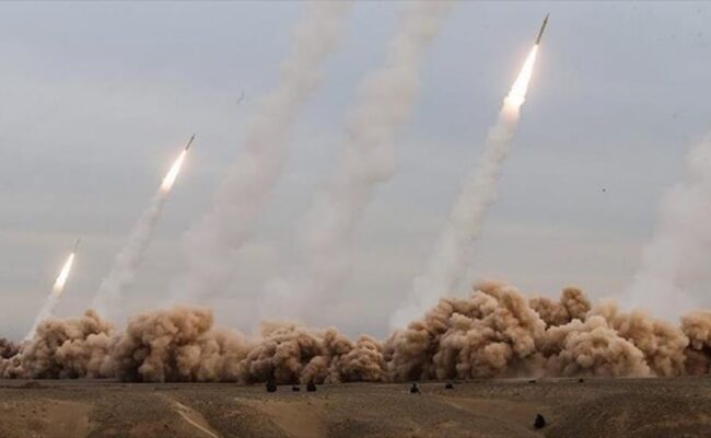 CGRI de Irán ataca base de origen de agresión de EEUU contra isla de Sirik