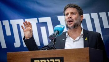 Ministro israelí pide desmantelar Autoridad Palestina y tomar Cisjordania