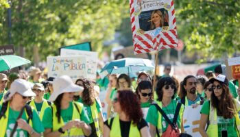 Esquerra Valenciana pide investigar la agresión a una docente y exige la dimisión del presidente de la Generalitat y de la Consejera de Educación
