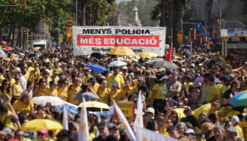 ERC i els Comuns bloquegen les millores a l’educació i es converteixen en còmplices del PSC en el conflicte educatiu