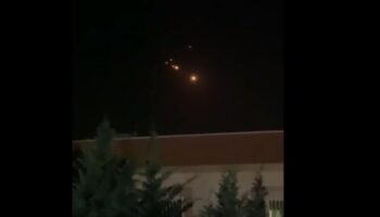 CGRI golpea la base aérea israelí de Ramat David con misiles balísticos