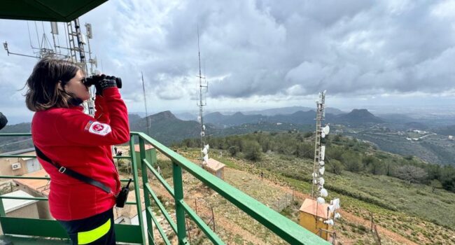 Paula Espinosa: “El Consell del PP llega a la primera ola de calor con una gestión opaca e ineficiente de prevención de incendios”