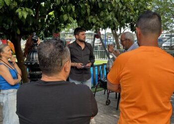 IU Sevilla denuncia el “abandono intolerable” de Los Naranjitos: “El Ayuntamiento no puede dejar a un barrio entero en manos de la dejadez”