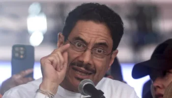 Cepeda denuncia como «injerencista» el apoyo de Trump a Abelardo de la Espriella