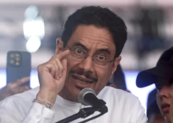 Cepeda denuncia como «injerencista» el apoyo de Trump a Abelardo de la Espriella