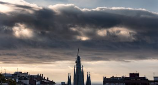 BComú denuncia que el Govern Collboni no informó de los costes de altavoces o pantallas por la visita del Papa