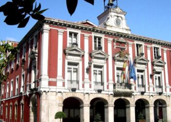 IU valora de forma “positiva” el decreto-ley que actualiza las entregas a cuenta de las entidades locales aunque incide en que es un “avance parcial, pero insuficiente”