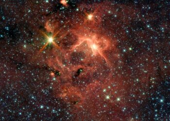 Descubren una población de estrellas en formación que emite rayos gamma