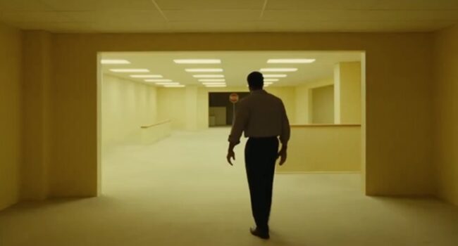 “Backrooms”, de Kane Parsons. Atrapados en el laberinto cotidiano