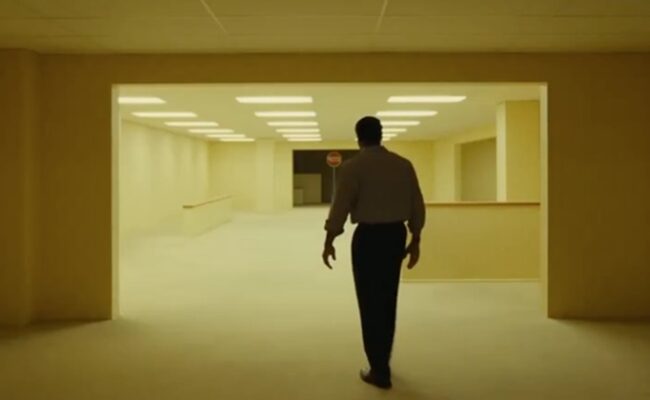 “Backrooms”, de Kane Parsons. Atrapados en el laberinto cotidiano