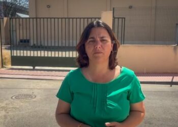 IU denuncia el abandono de la climatización de los centros educativos de Murcia y exige una ley regional para adaptar las escuelas al cambio climático