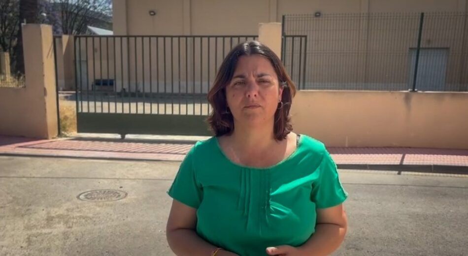 IU denuncia el abandono de la climatización de los centros educativos de Murcia y exige una ley regional para adaptar las escuelas al cambio climático
