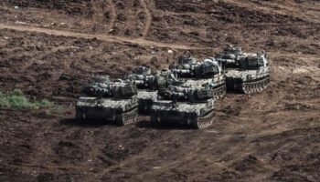 Hezbolá anuncia destrucción de tres tanques israelíes en Líbano