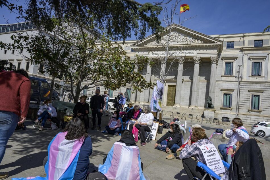 Plataforma Trans celebra la PNL registrada en el Congreso para exigir al Gobierno el cumplimiento de la Ley 4/2023 con las personas trans migrantes