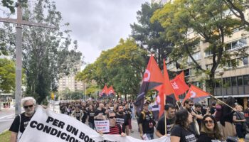 Un centenar de biblioteques públiques tancades durant la primera jornada de vaga a tot Catalunya