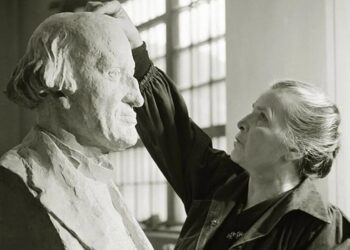 Vera Mújina: la escultora de la URSS