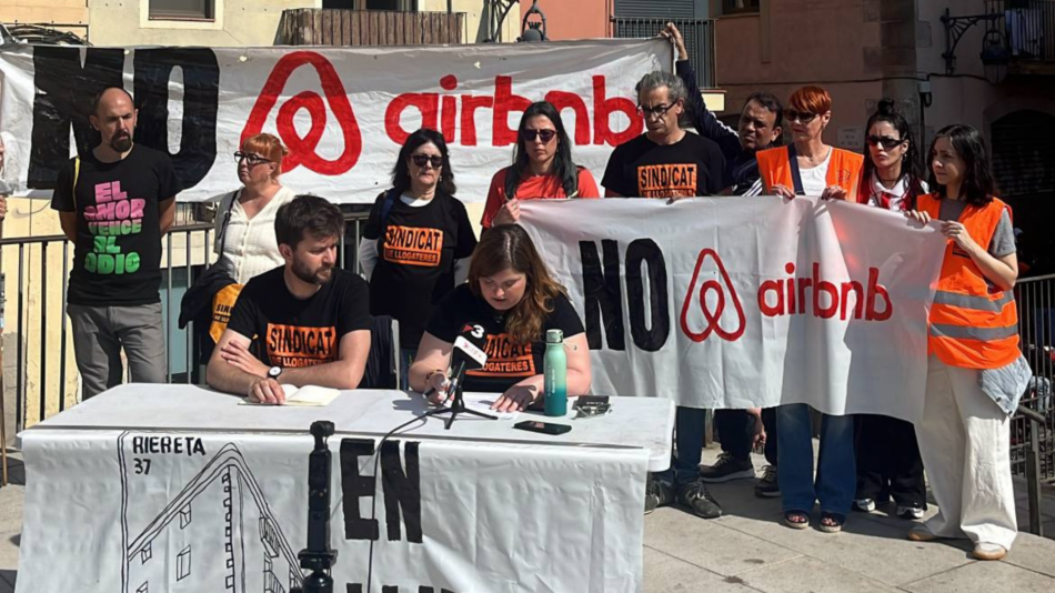 Prórrogas aceptadas: Las vecinas de Vivenio organizadas con el Sindicat consiguen alargar sus contratos