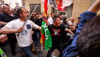 Podemos lleva al Congreso los incidentes ocurridos en Granada durante un acto electoral de Abascal