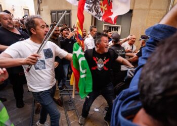 Podemos lleva al Congreso los incidentes ocurridos en Granada durante un acto electoral de Abascal