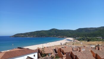 La playa de Getares, ante los vertidos contaminantes del río Pícaro en Algeciras