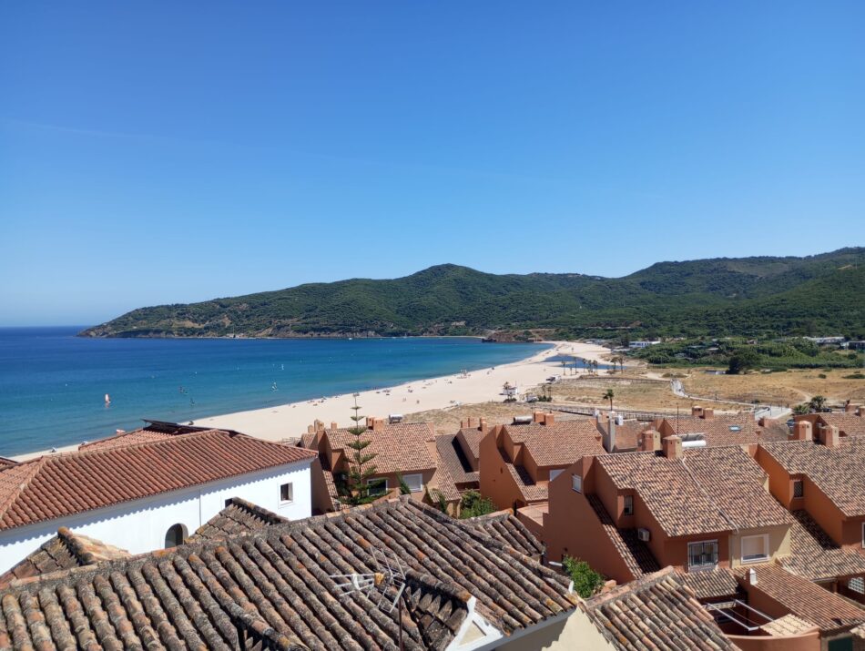 La playa de Getares, ante los vertidos contaminantes del río Pícaro en Algeciras