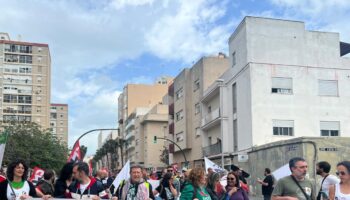 USTEA denuncia que la Junta de Andalucía deja sin cubrir los permisos por matrimonio del profesorado por “falta de dinero”