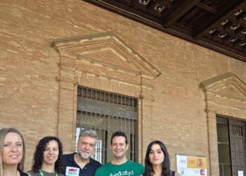 USTEA denuncia que la Junta deja a Andalucía otro curso más sin auxiliares de conversación y sustituye un recurso educativo consolidado por “un parche improvisado”
